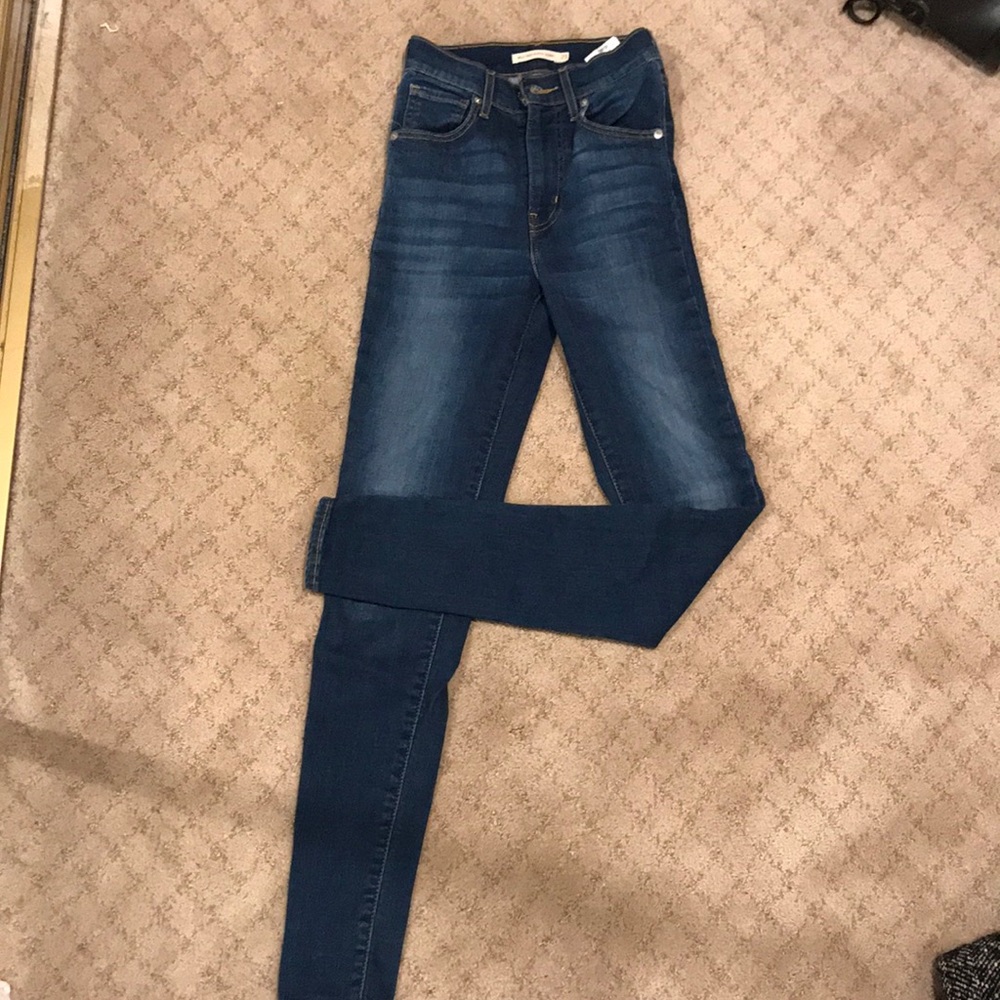 LEVI’S MILE HIGH SKINNY JEANS